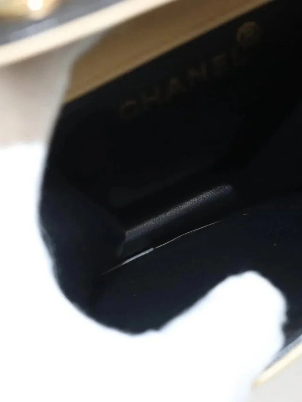 CHANEL Hand Bag Lamb Skin Beige CC Auth 117841